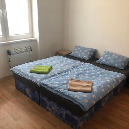 Apartmany - Skolni 호무토프 외부 사진