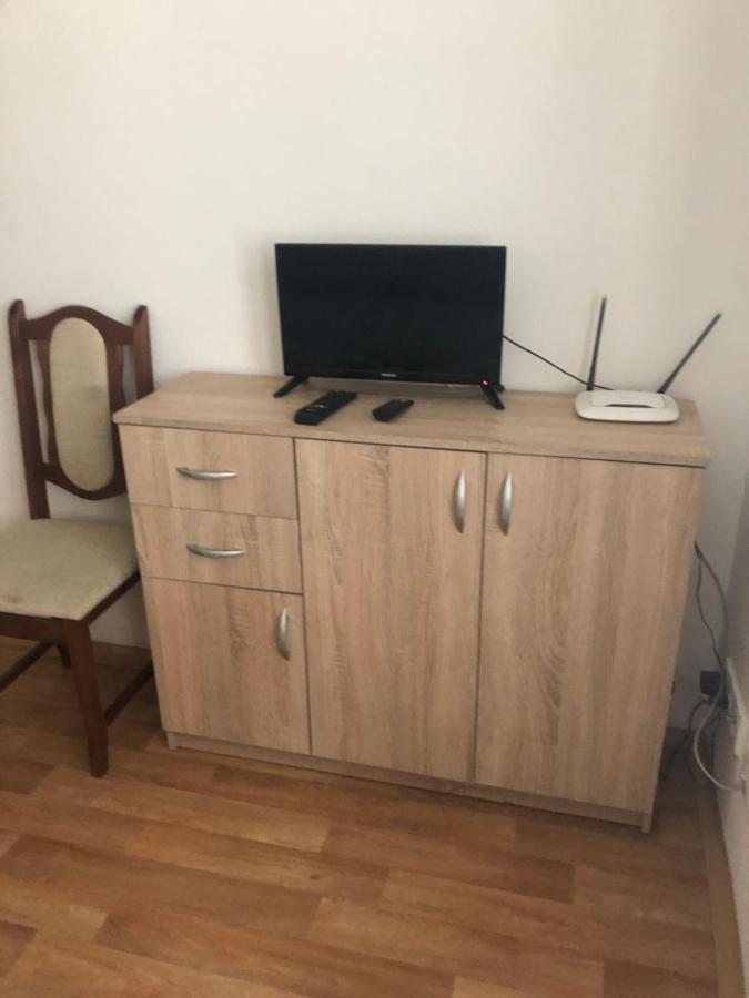 Apartmany - Skolni 호무토프 외부 사진
